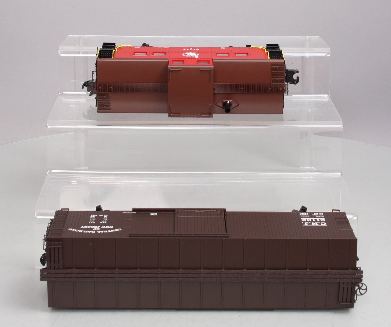 Lionel 6-27289 O Gauge Jersey Central Caboose and Double Sheath Boxcar 2-Pack