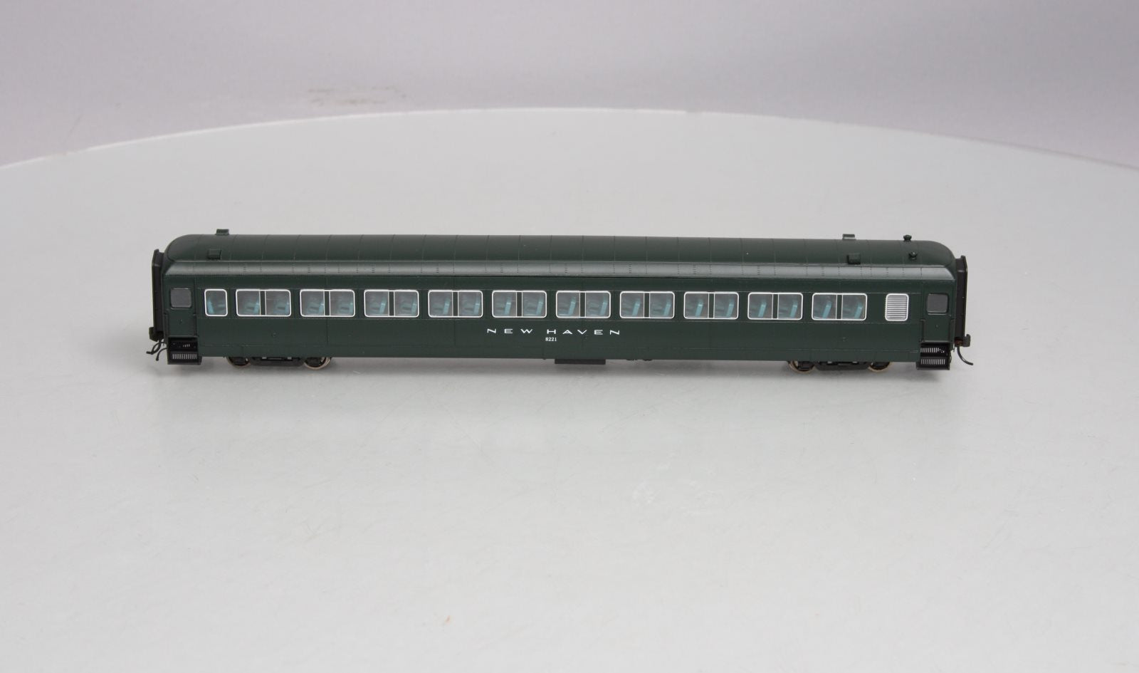 Rapido 109004 HO Scale New Haven Osgood Bradley Passenger Coach #8221