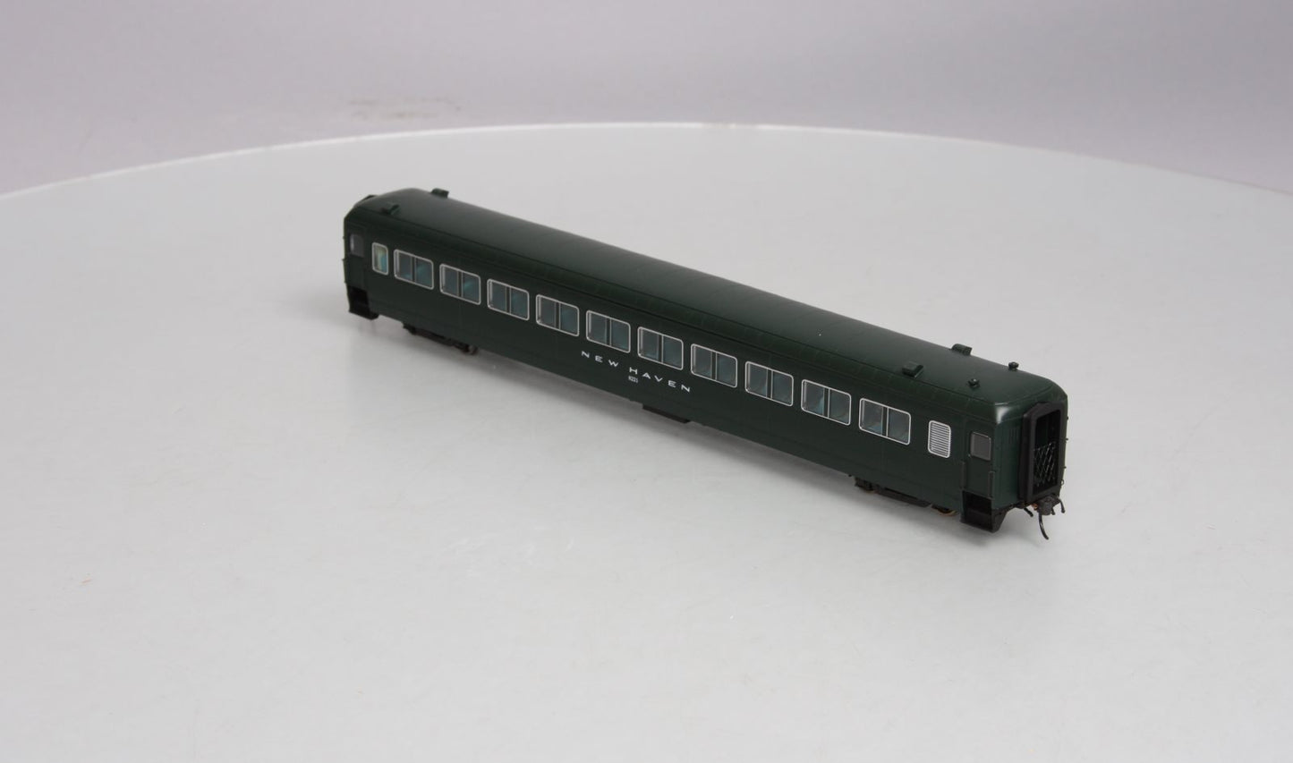 Rapido 109004 HO Scale New Haven Osgood Bradley Passenger Coach #8221