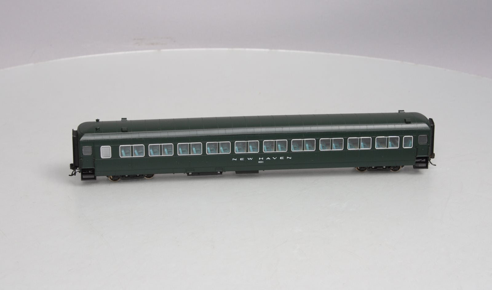 Rapido 109004 HO Scale New Haven Osgood Bradley Passenger Coach #8221