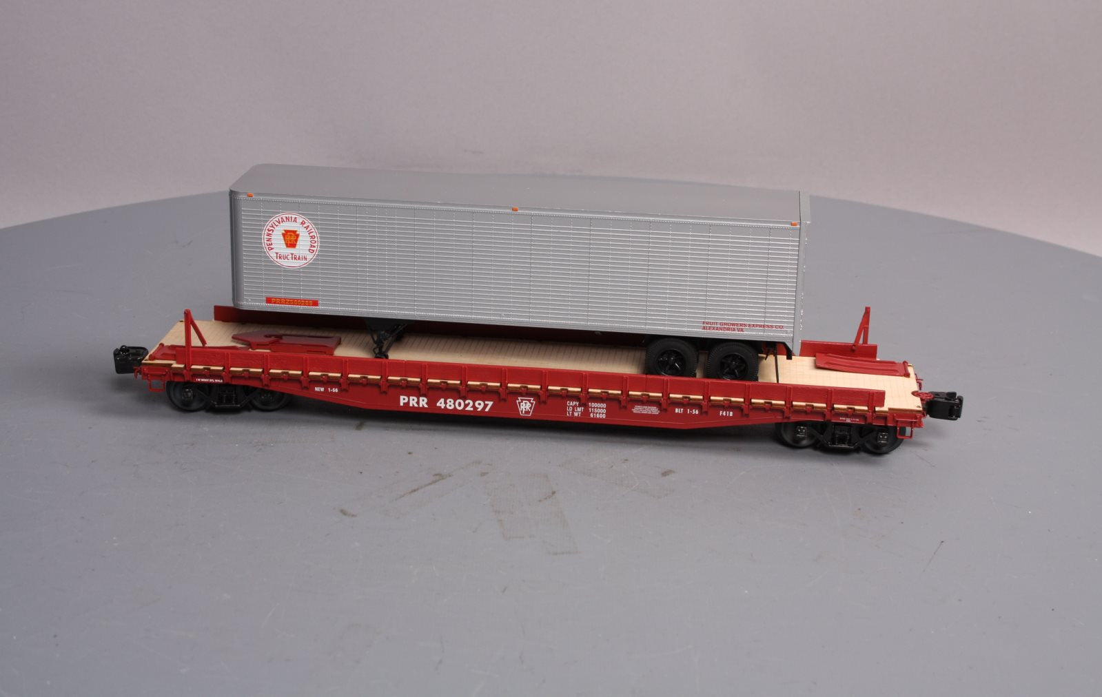 Lionel 6-82844 O Gauge Pennsylvania Railroad 40' PS-4 Flatcar #480297 w Trailers