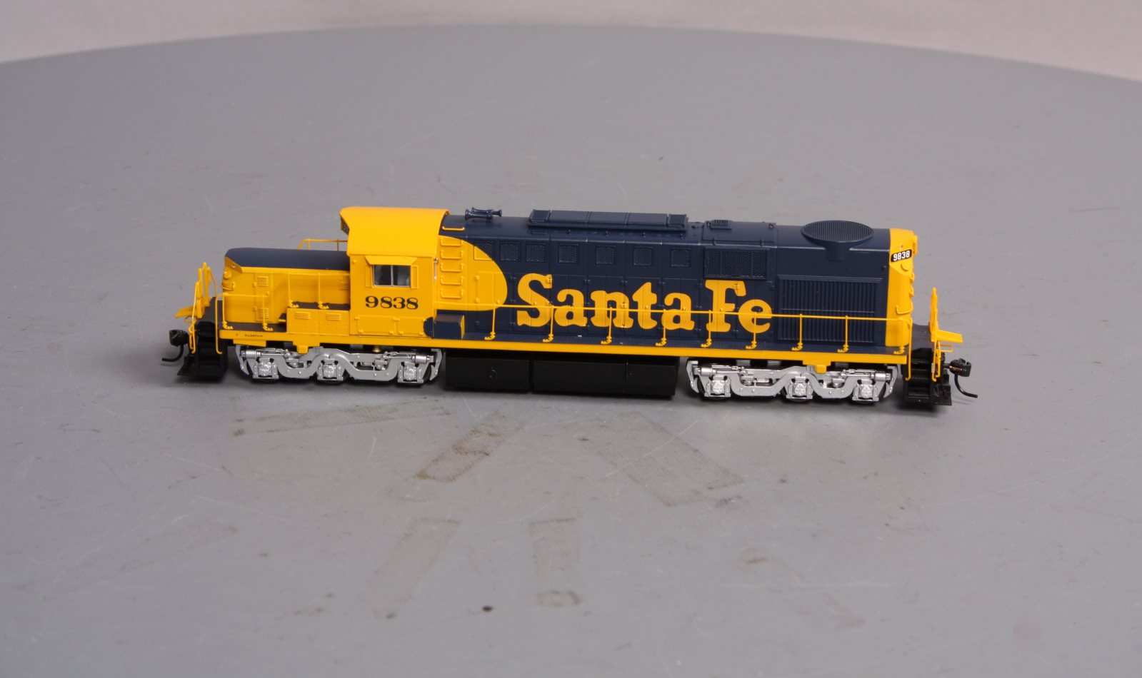 Broadway Limited 2982 HO Santa Fe Alco RSD15 Low Nose Paragon2™ #9838