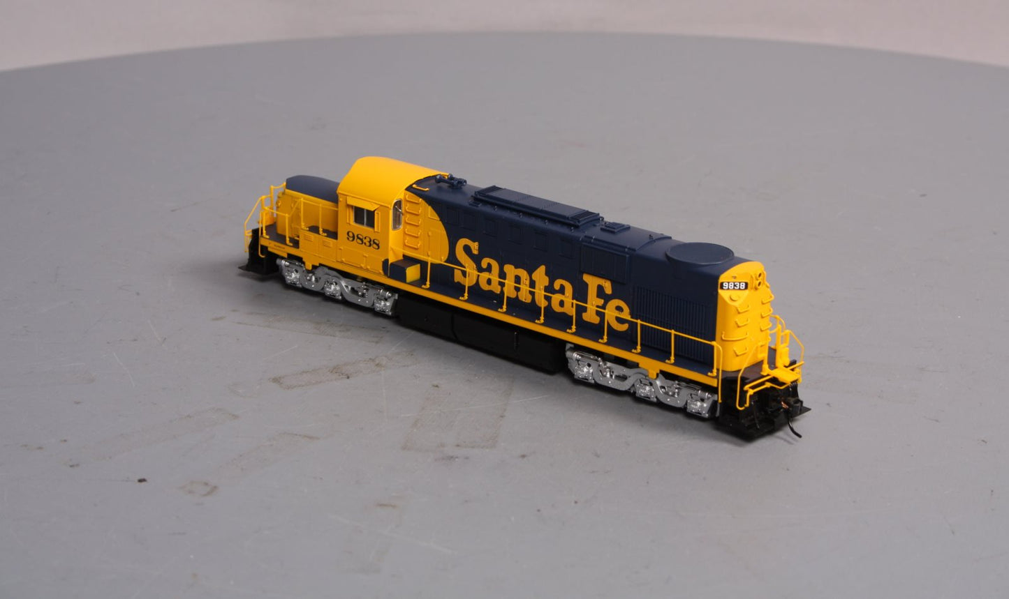 Broadway Limited 2982 HO Santa Fe Alco RSD15 Low Nose Paragon2™ #9838
