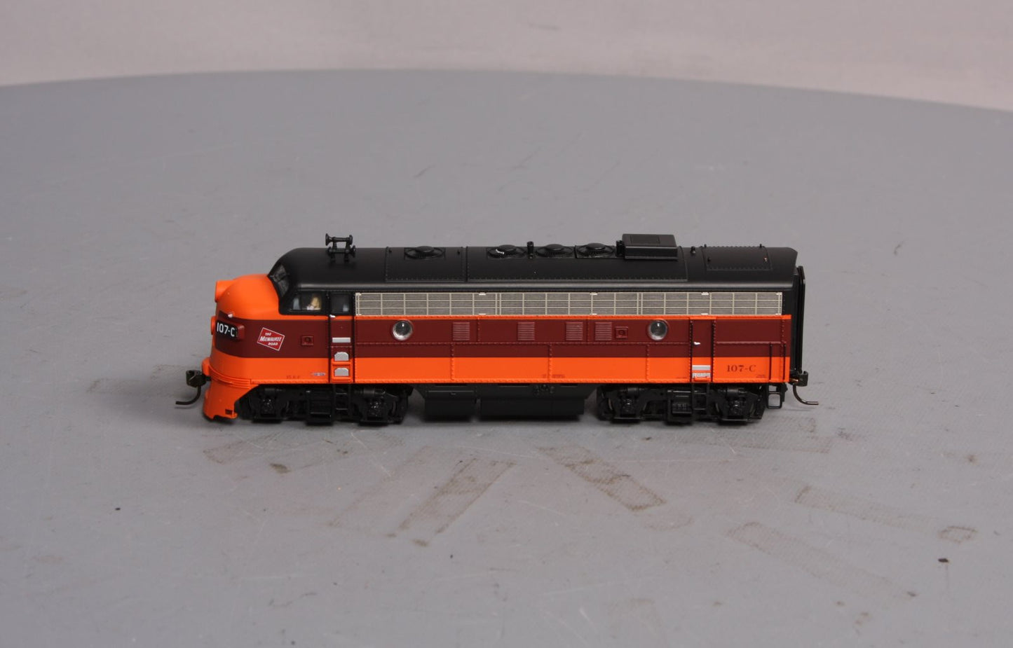 Broadway Limited 5108 HO Milwaukere Road EMD F7A with Sound Blue Line™ #107C