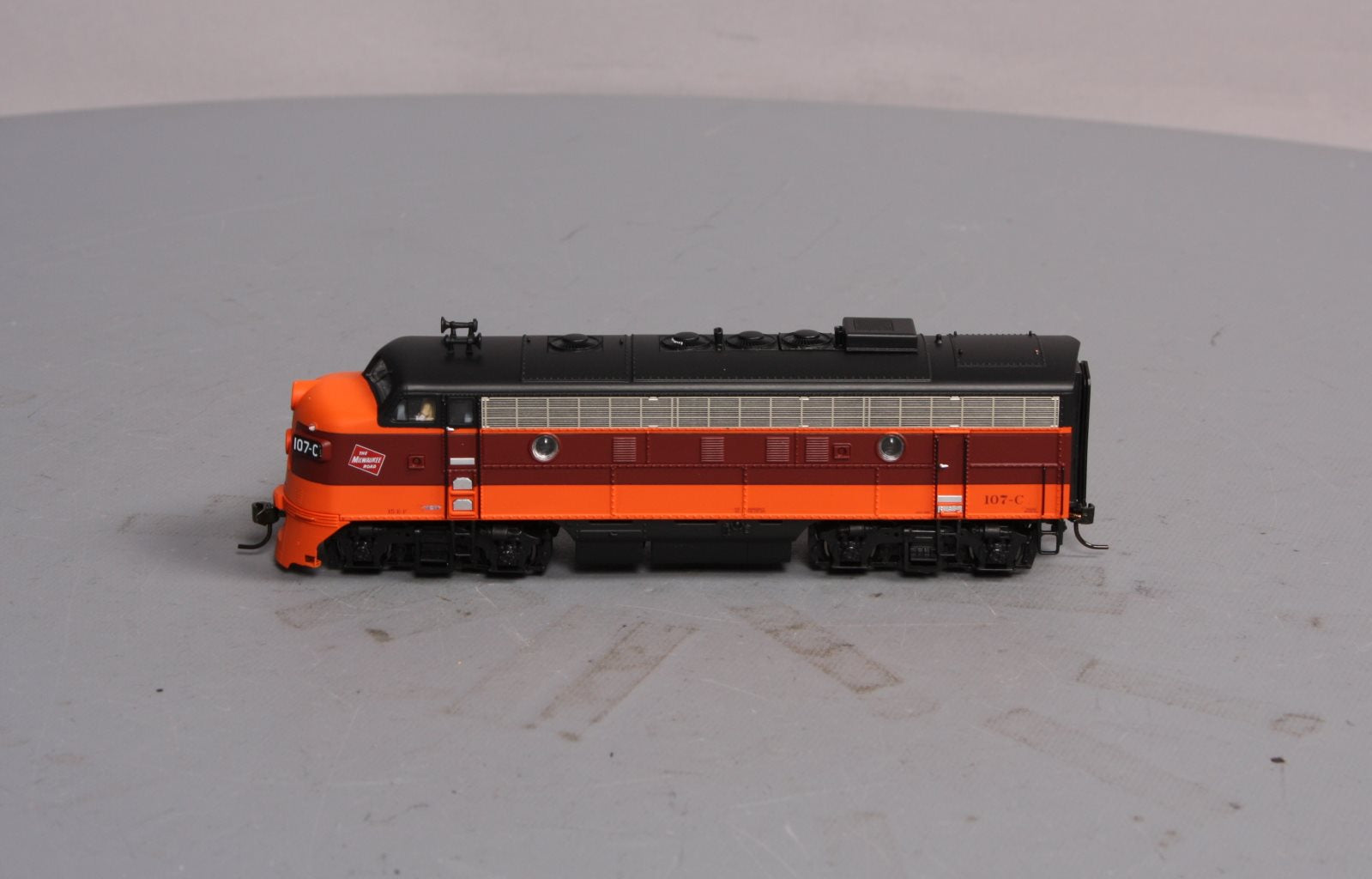 Broadway Limited 5108 HO Milwaukere Road EMD F7A with Sound Blue Line™ #107C