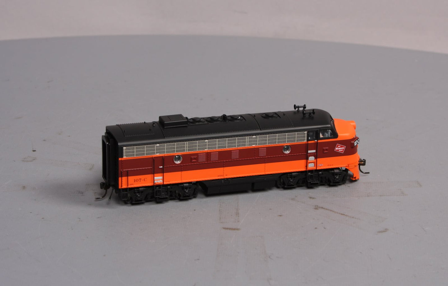 Broadway Limited 5108 HO Milwaukere Road EMD F7A with Sound Blue Line™ #107C