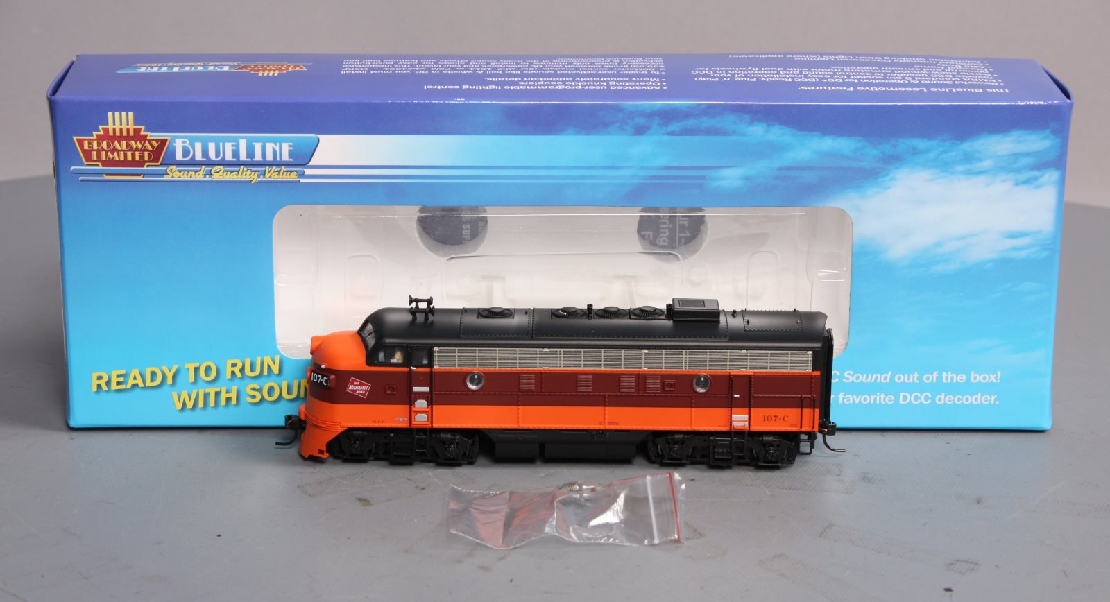 Broadway Limited 5108 HO Milwaukere Road EMD F7A with Sound Blue Line™ #107C