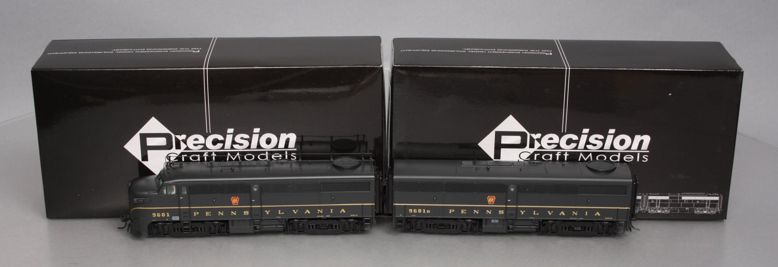 Precision Craft Models 266 HO FA1/FB1 PRR #9601,9601B