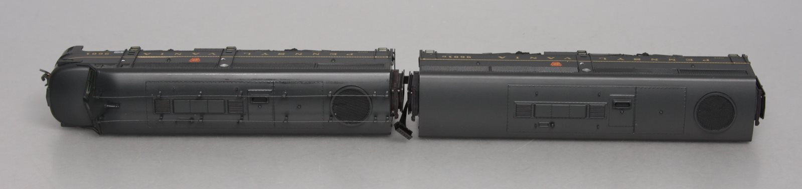 Precision Craft Models 266 HO FA1/FB1 PRR #9601,9601B