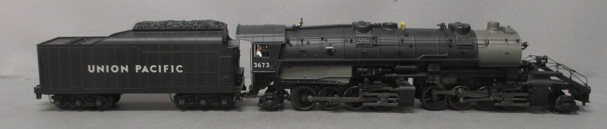 MTH 30-1663-1 O Union Pacific 2-8-8-2 Imperial Y6b Steam Engine #3673