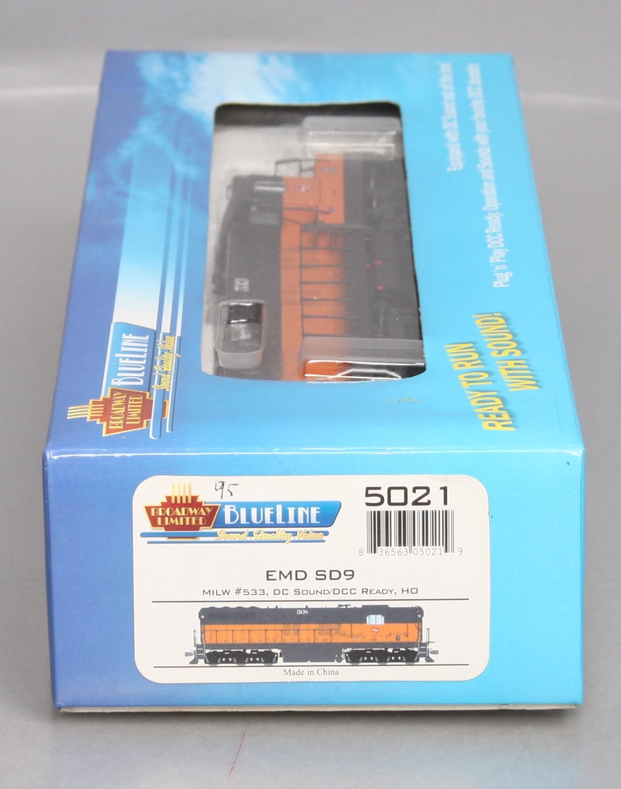 Broadway Limited 5021 HO Milwaukee Road EMD SD9 #533 w/Sound/DC/DCC