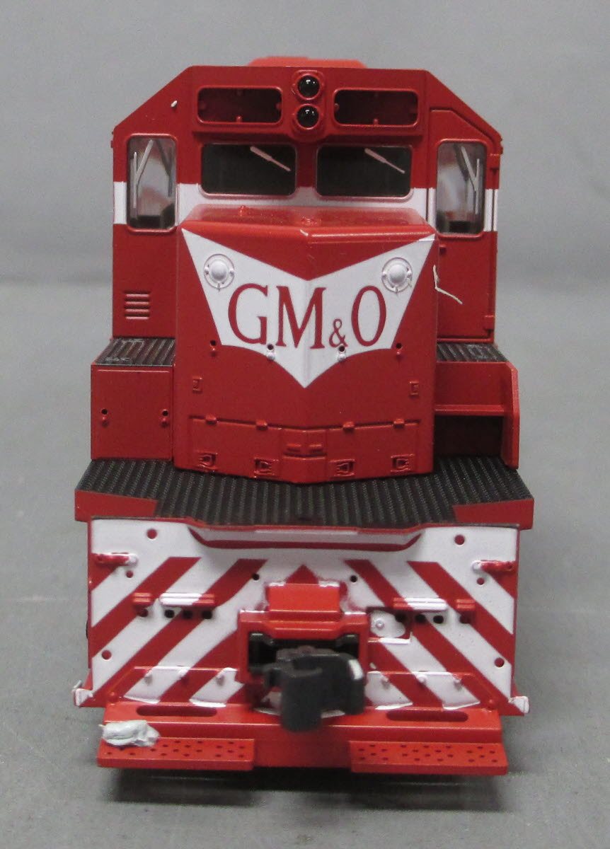 Kato 37-6334 Gulf Mobile & Ohio SD-40 Diesel Locomotive #902