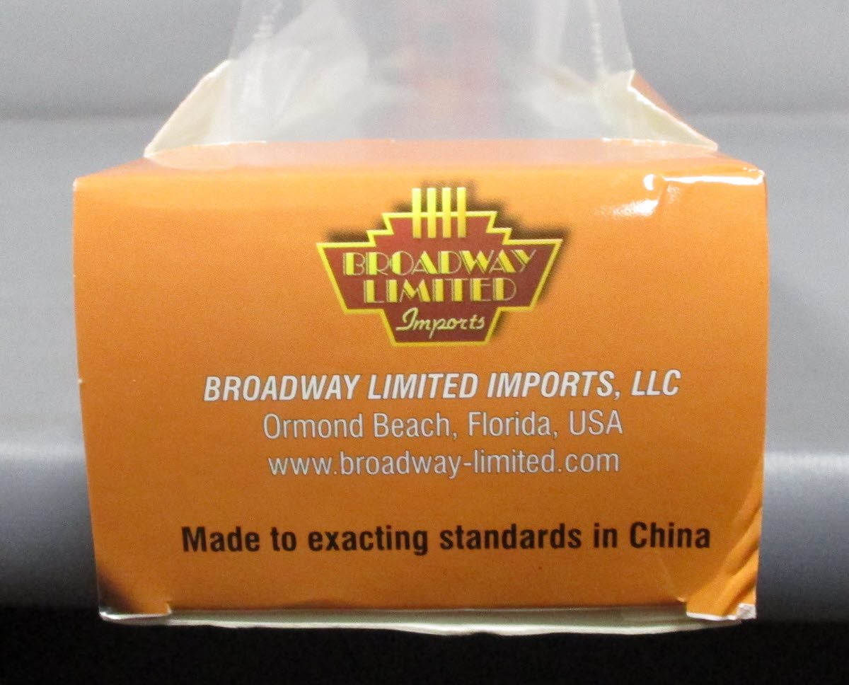 Broadway Limited 686 HO Scale Southern Pacific Morning Daylight Passenger Cars