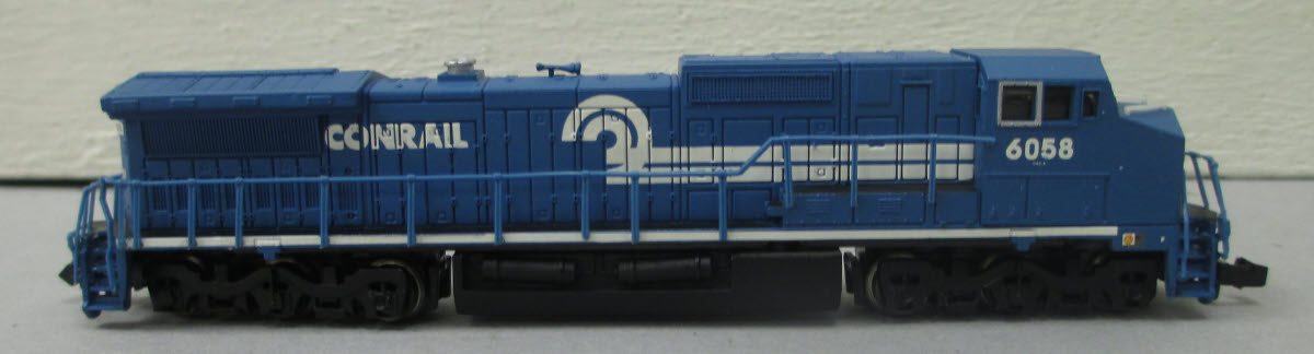 Bachmann 86052 N Conrail GE Dash 8-40CW Diesel Locomotive #6058