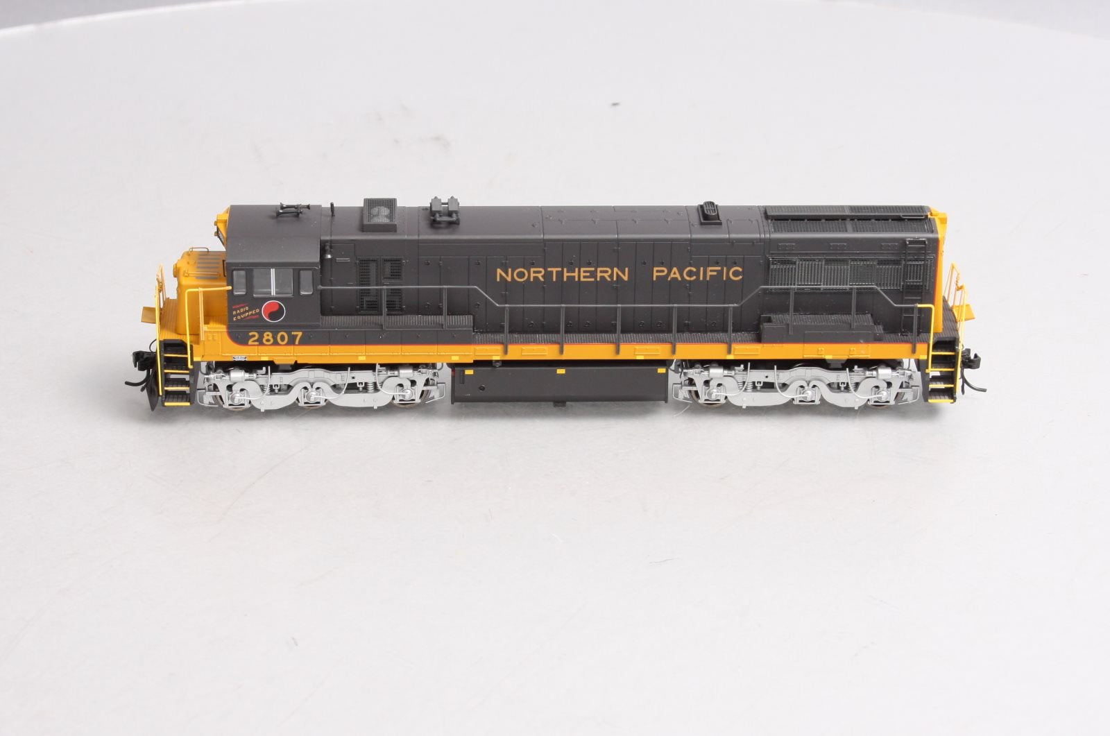 Rivarossi HR2617 HO Northern Pacific GE U28C - Standard DC #2807