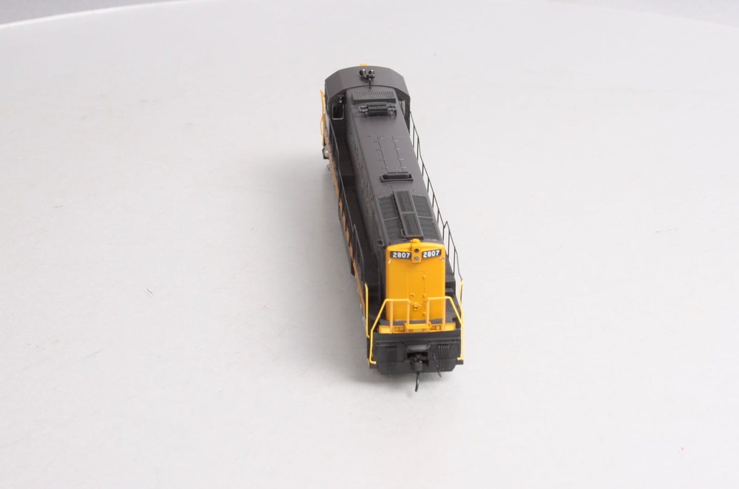 Rivarossi HR2617 HO Northern Pacific GE U28C - Standard DC #2807