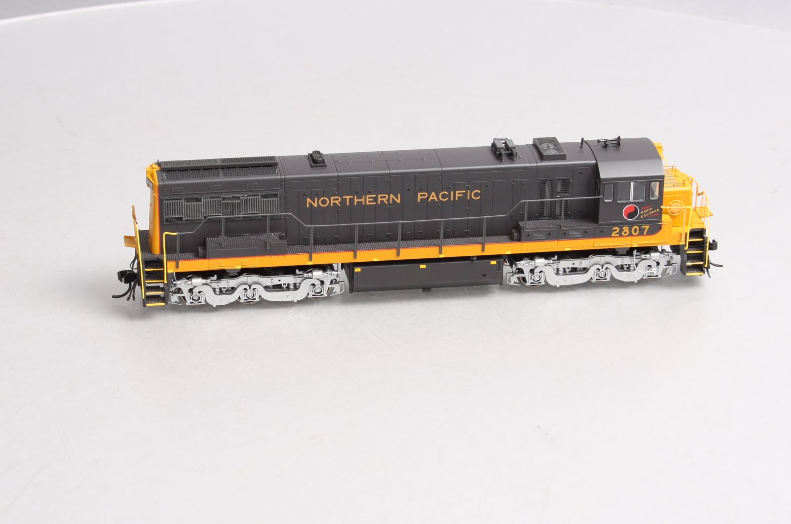 Rivarossi HR2617 HO Northern Pacific GE U28C - Standard DC #2807