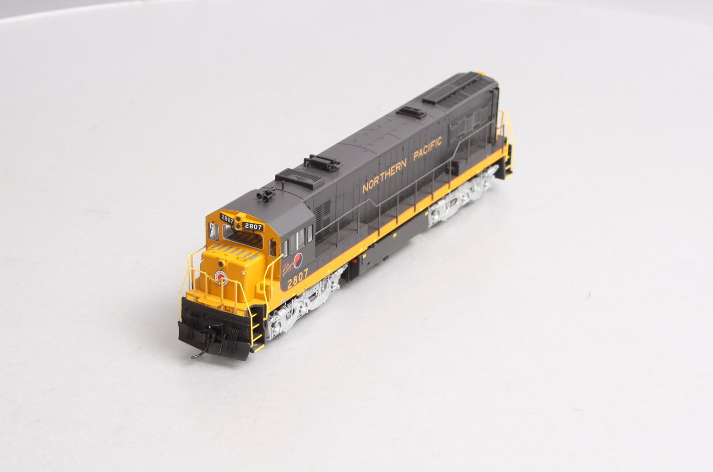Rivarossi HR2617 HO Northern Pacific GE U28C - Standard DC #2807