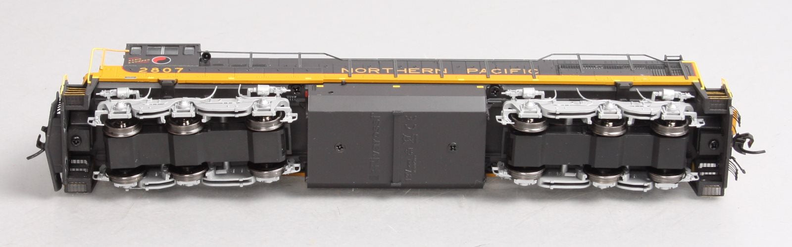 Rivarossi HR2617 HO Northern Pacific GE U28C - Standard DC #2807