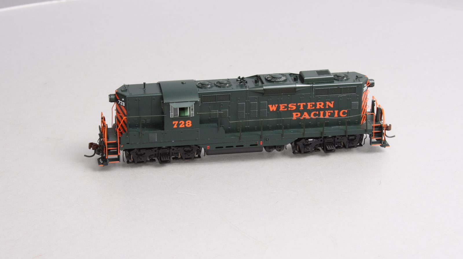Athearn G62743 HO Genesis Western Pacific GP9 W/Sound Diesel Locomotive #728