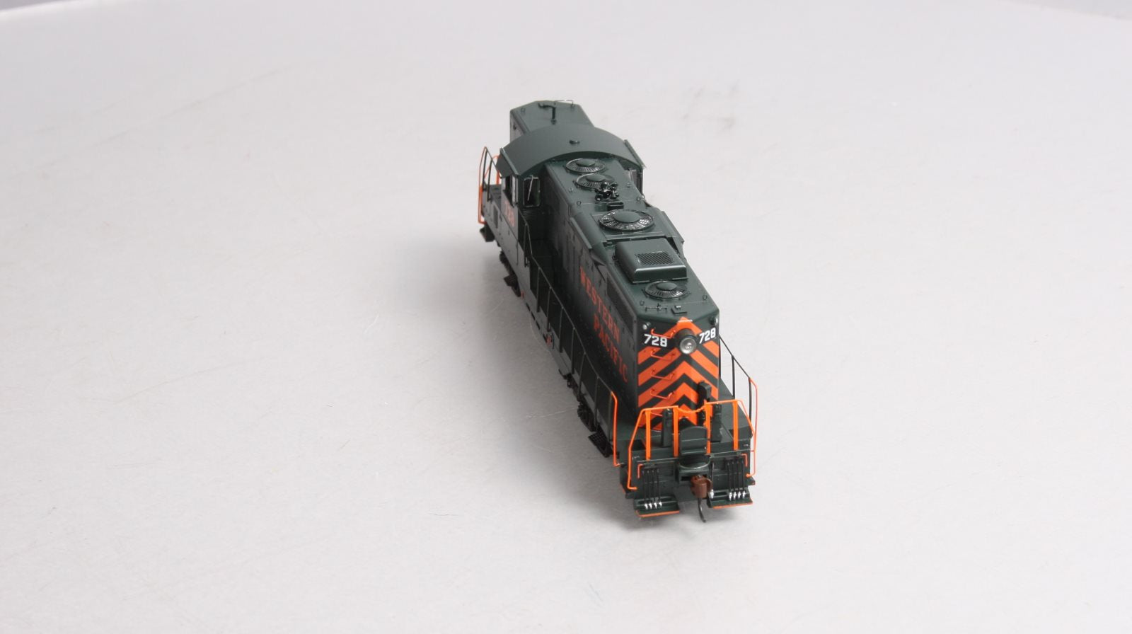 Athearn G62743 HO Genesis Western Pacific GP9 W/Sound Diesel Locomotive #728