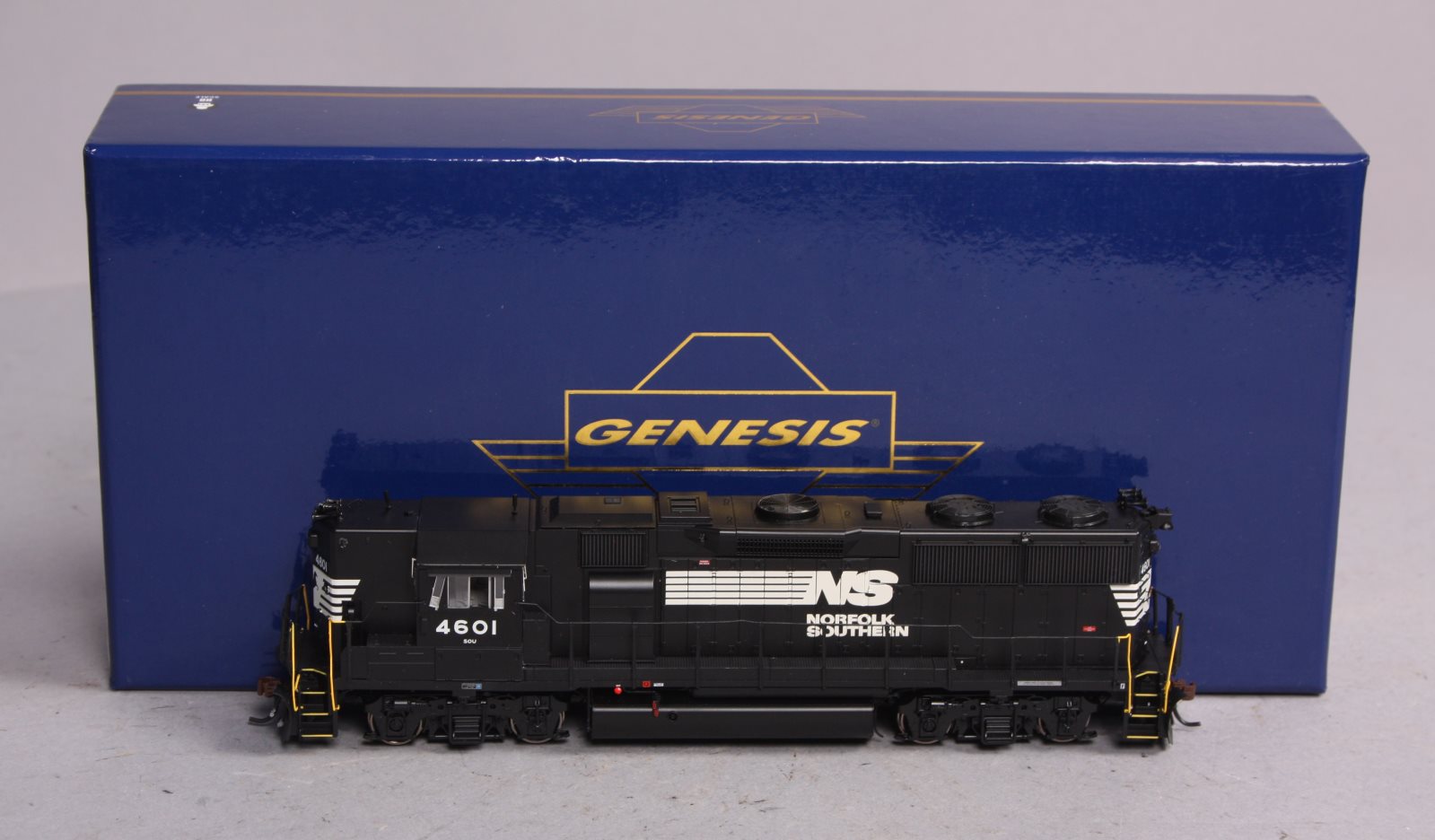 Athearn G40868 HO GP49 w/DCC & Sound, NS #4601