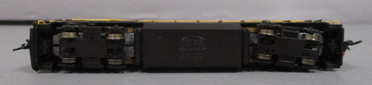 Atlas 48737 N Scale CSX Susquehana Dash 8-40B Diesel Locomotive #5942