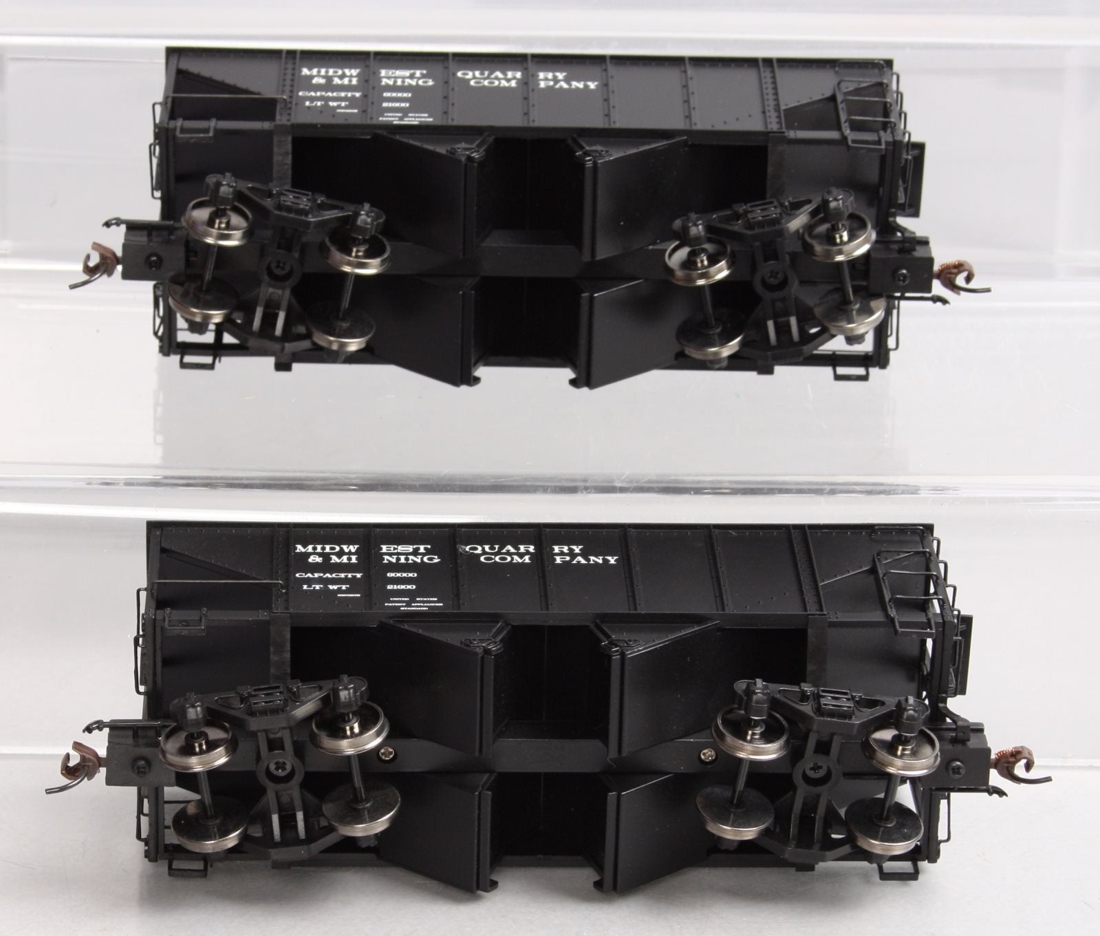 Bachmann 27961 On30 Midwest Quarry & Mining Company 2-Bay Steel Hopper 2-Pk