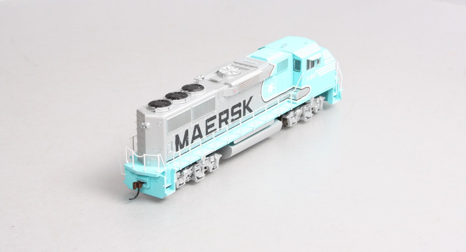Athearn 88845 HO SF/Maersk RTR GP60M Diesel Locomotive #146