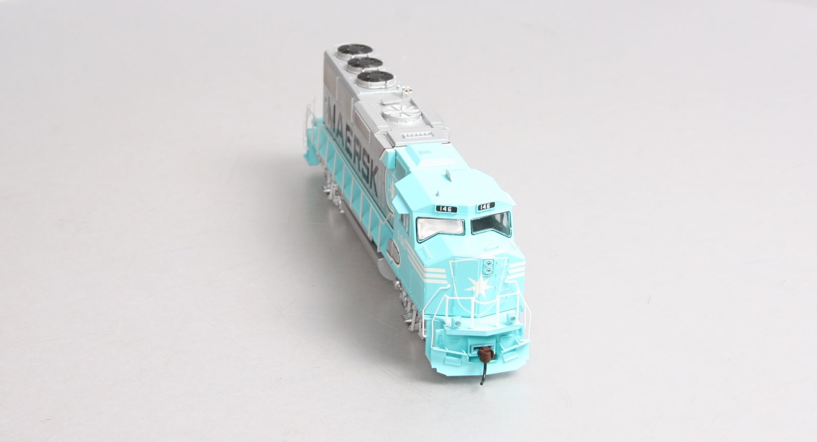 Athearn 88845 HO SF/Maersk RTR GP60M Diesel Locomotive #146