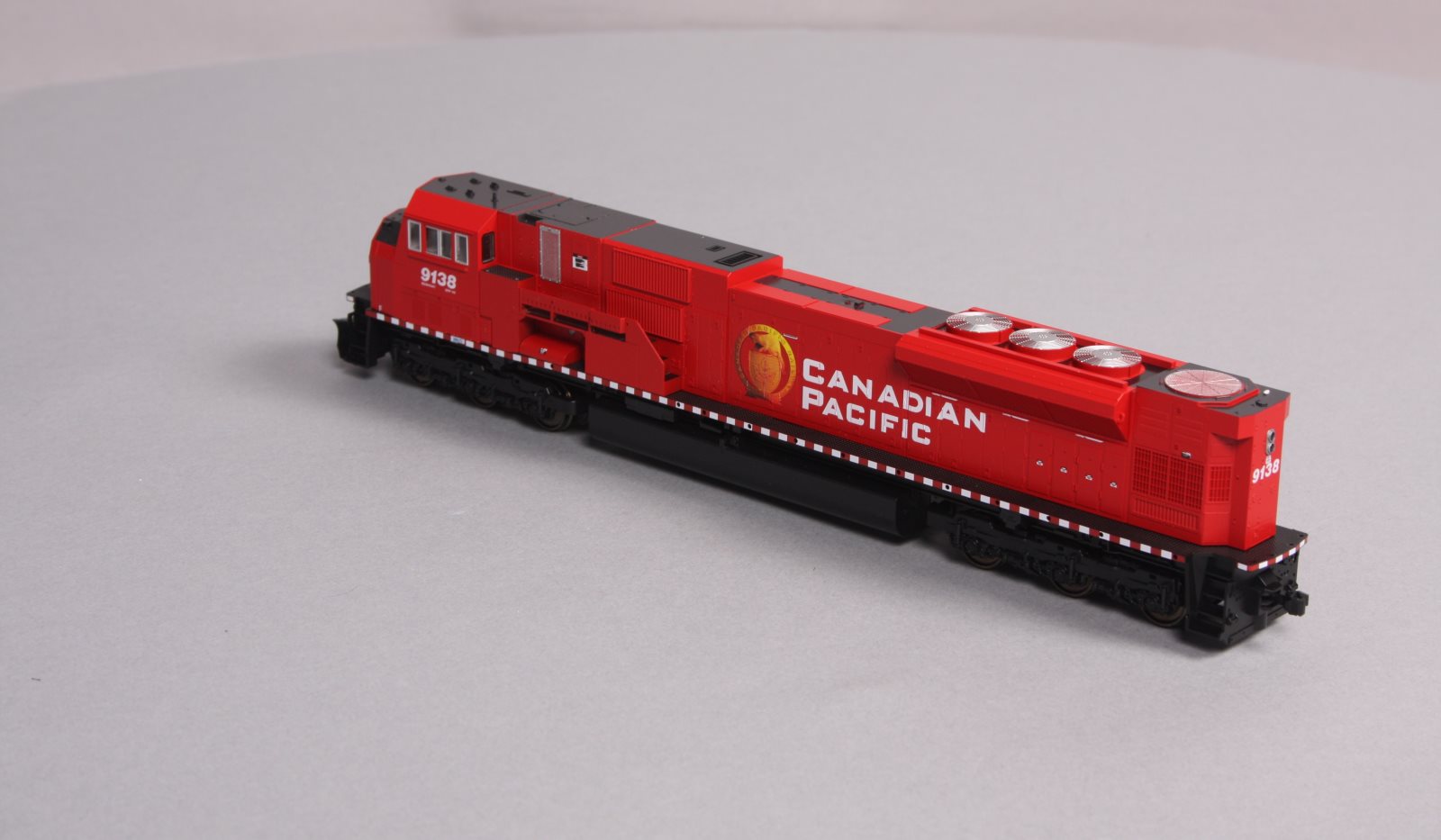 Kato 37-6364 HO Canadian Pacific EMD SD90/43MAC Diesel Locomotive 