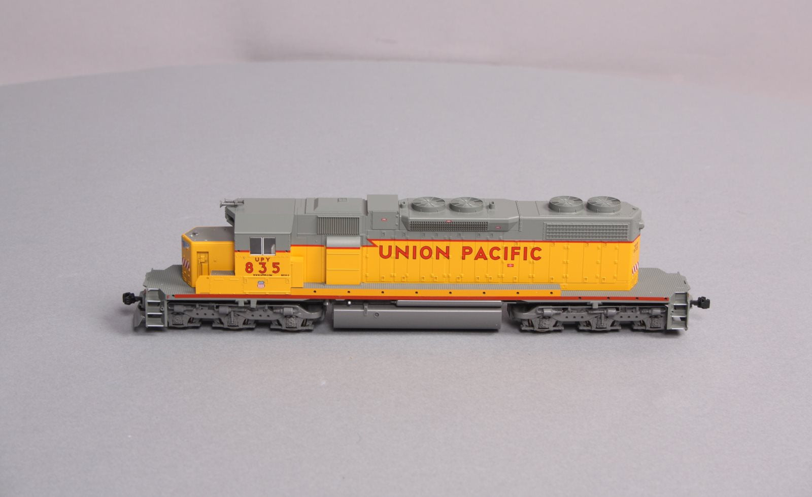 Kato 37-6512 HO Union Pacific SD38-2 Powered Diesel Locomotive #Y835
