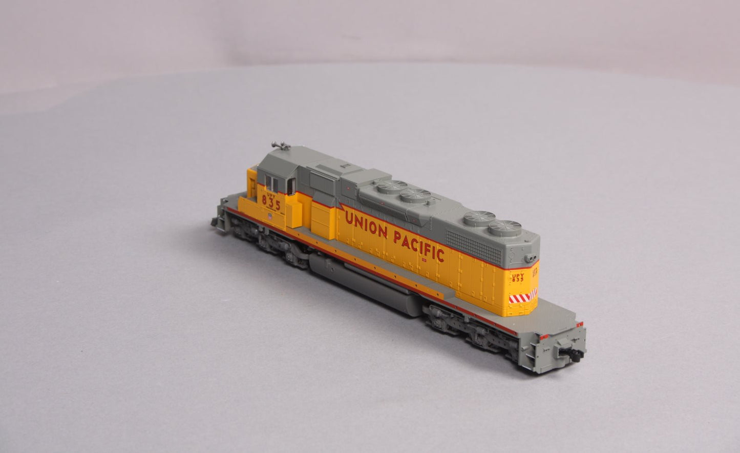 Kato 37-6512 HO Union Pacific SD38-2 Powered Diesel Locomotive #Y835