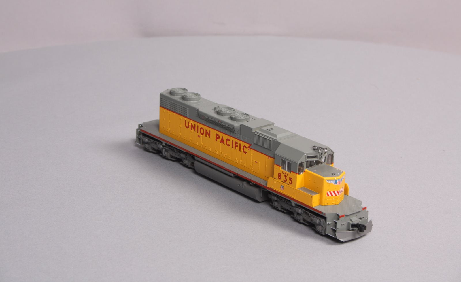 Kato 37-6512 HO Union Pacific SD38-2 Powered Diesel Locomotive #Y835