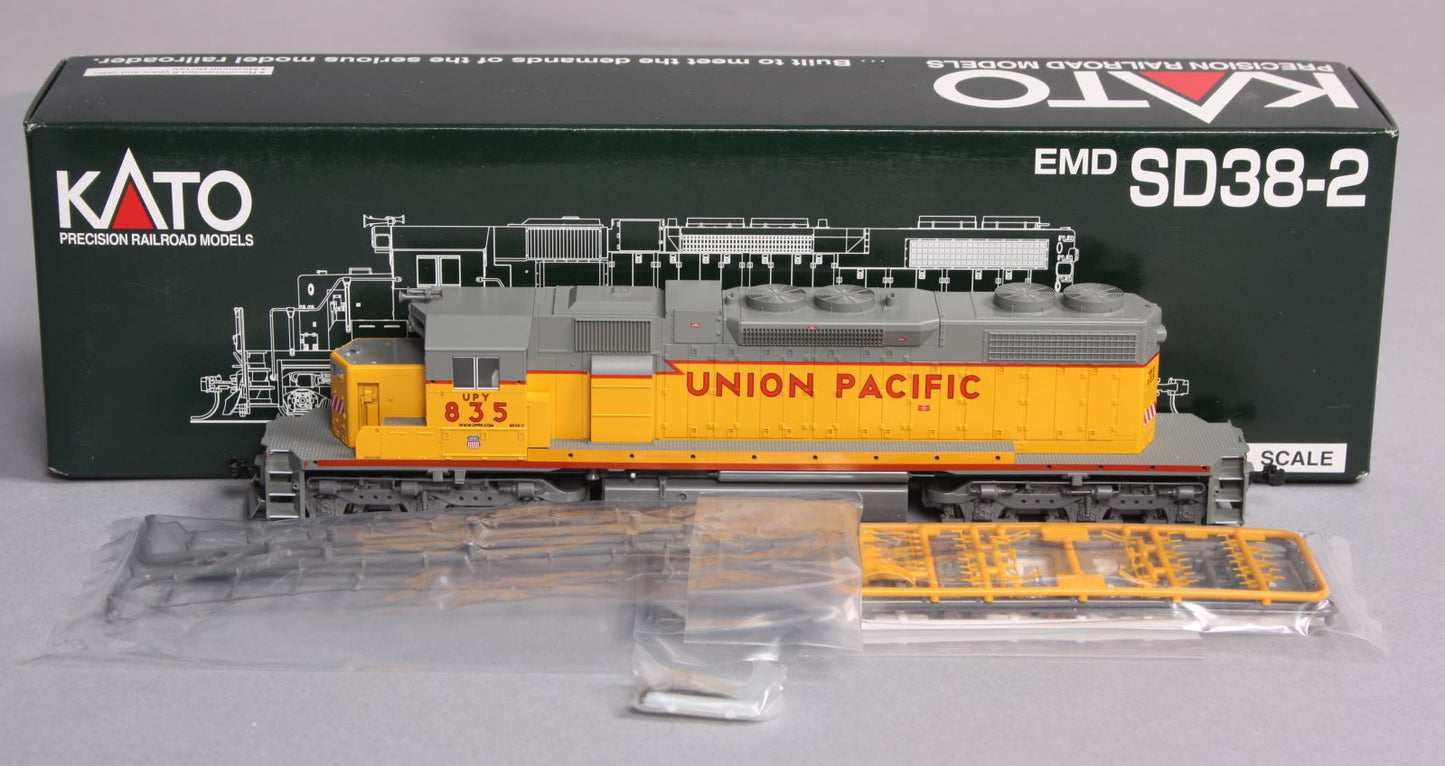 Kato 37-6512 HO Union Pacific SD38-2 Powered Diesel Locomotive #Y835
