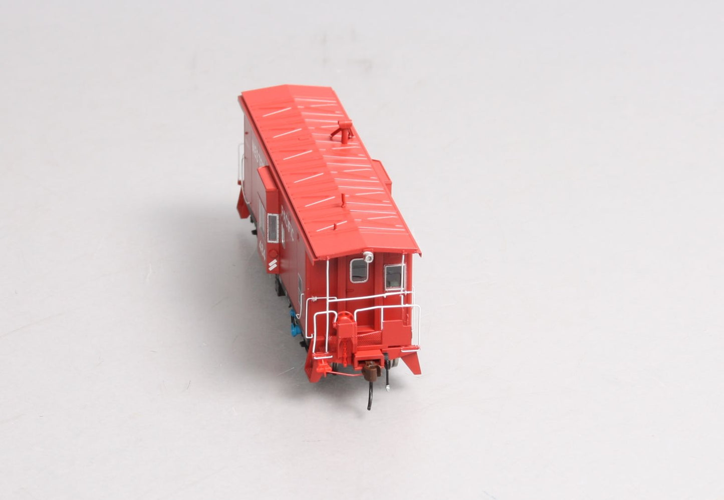 Athearn G63033 HO Genesis Western Pacific 481ClasBay Window Caboose W/Lights#484
