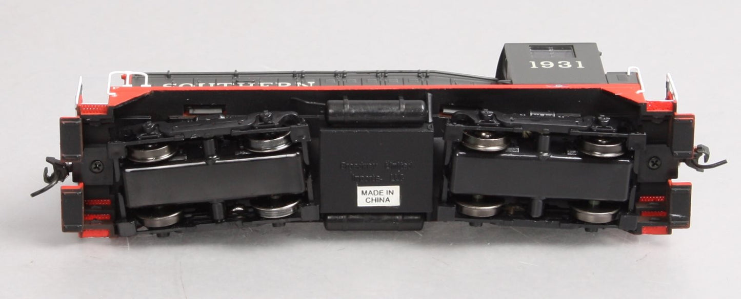 Broadway Limited 640 HO Southern Pacific Diesel EMD NW2 Phase V Switcher #1931