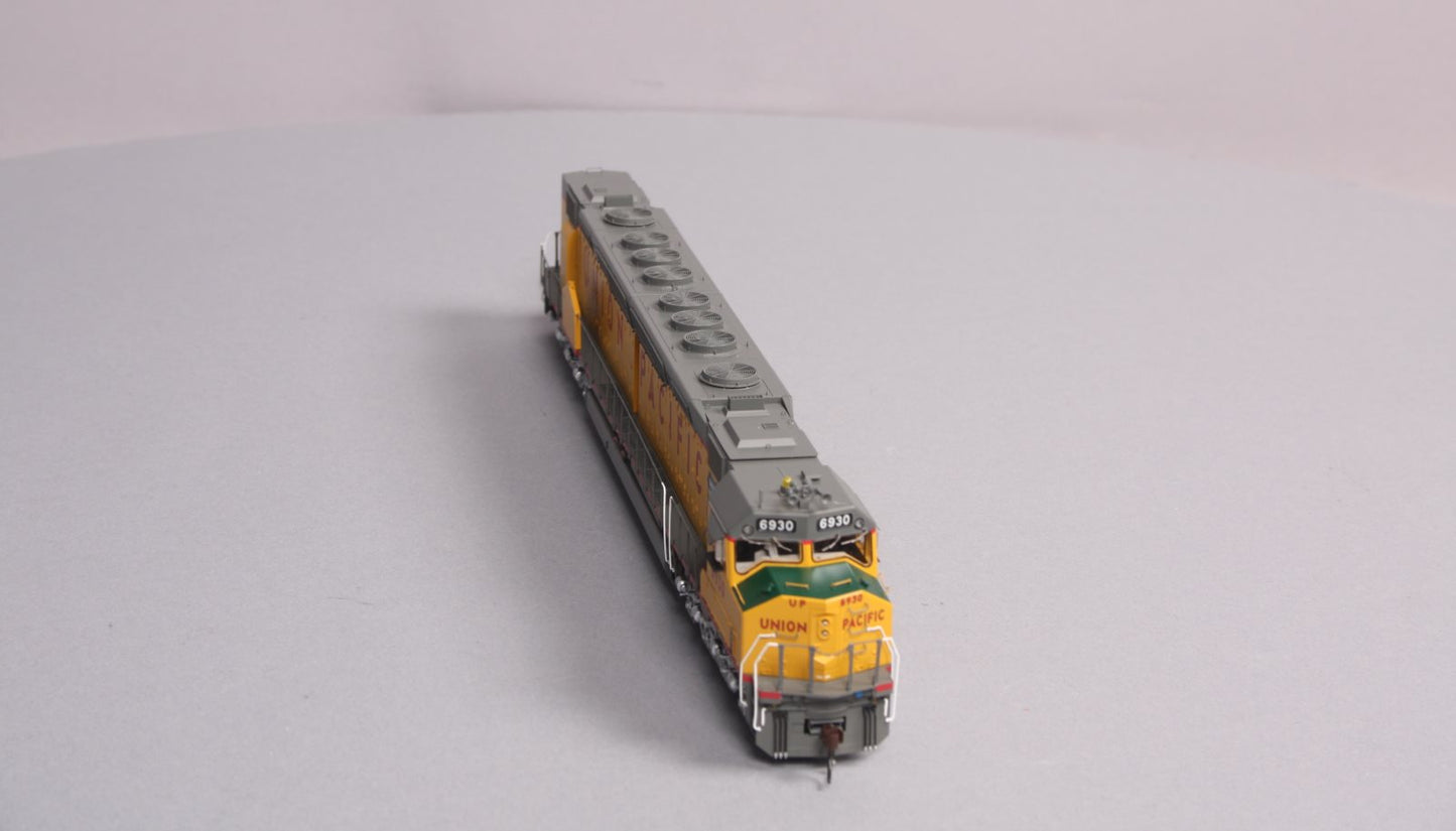 Athearn G69557 HO Union Pacific DDA40X Diesel Locomotive with DCC & Sound #6930