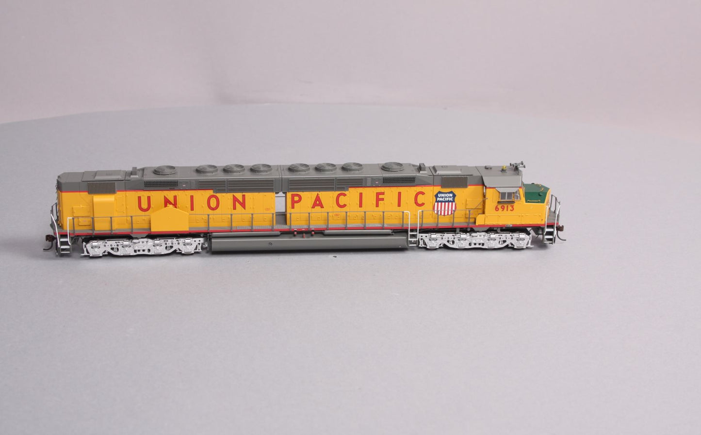 Athearn G69555 HO DDA40X w/DCC & Sound, UP #6913