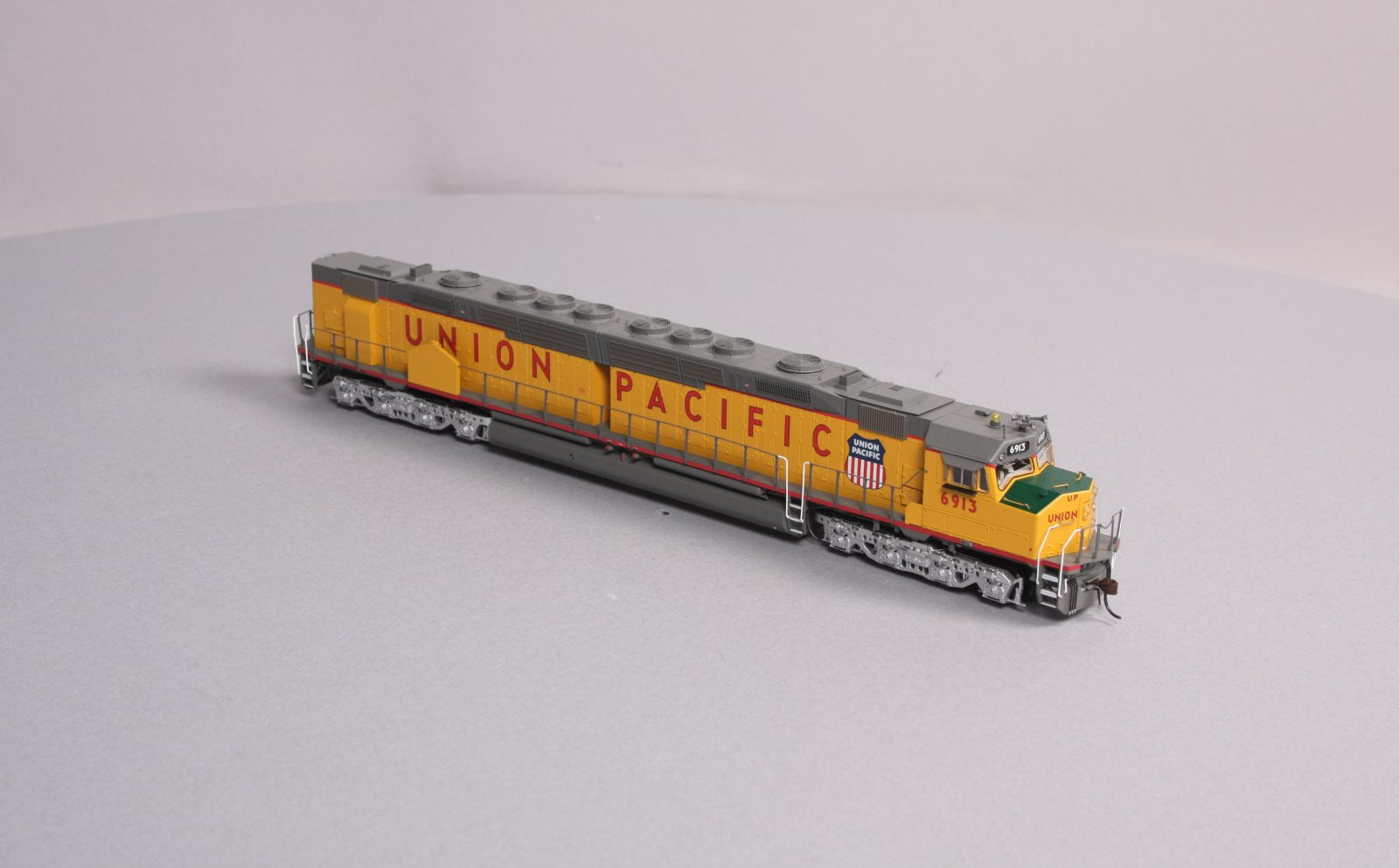 Athearn G69555 HO DDA40X w/DCC & Sound, UP #6913