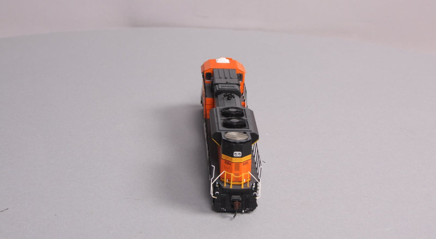Athearn G68615 HO Scale BNSF SD70ACe Diesel Locomotive w/ DCC & Sound #9303