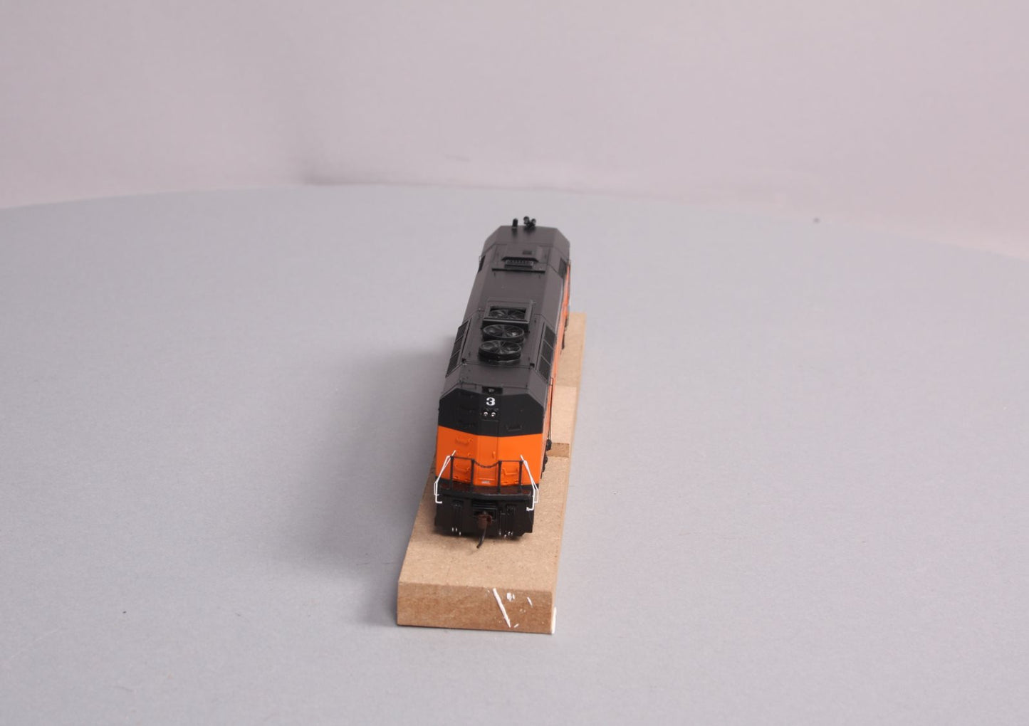Athearn G67629 HO Milwaukee Road FP45 Diesel Locomotive with DCC & Sound #3