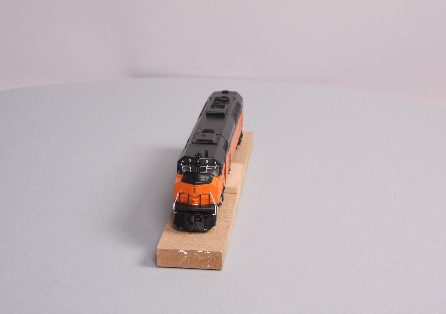 Athearn G67629 HO Milwaukee Road FP45 Diesel Locomotive with DCC & Sound #3