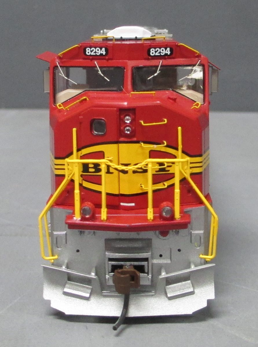 Athearn G62214 HO BNSF/Warbonnet SD75I Diesel Locomotive #8294