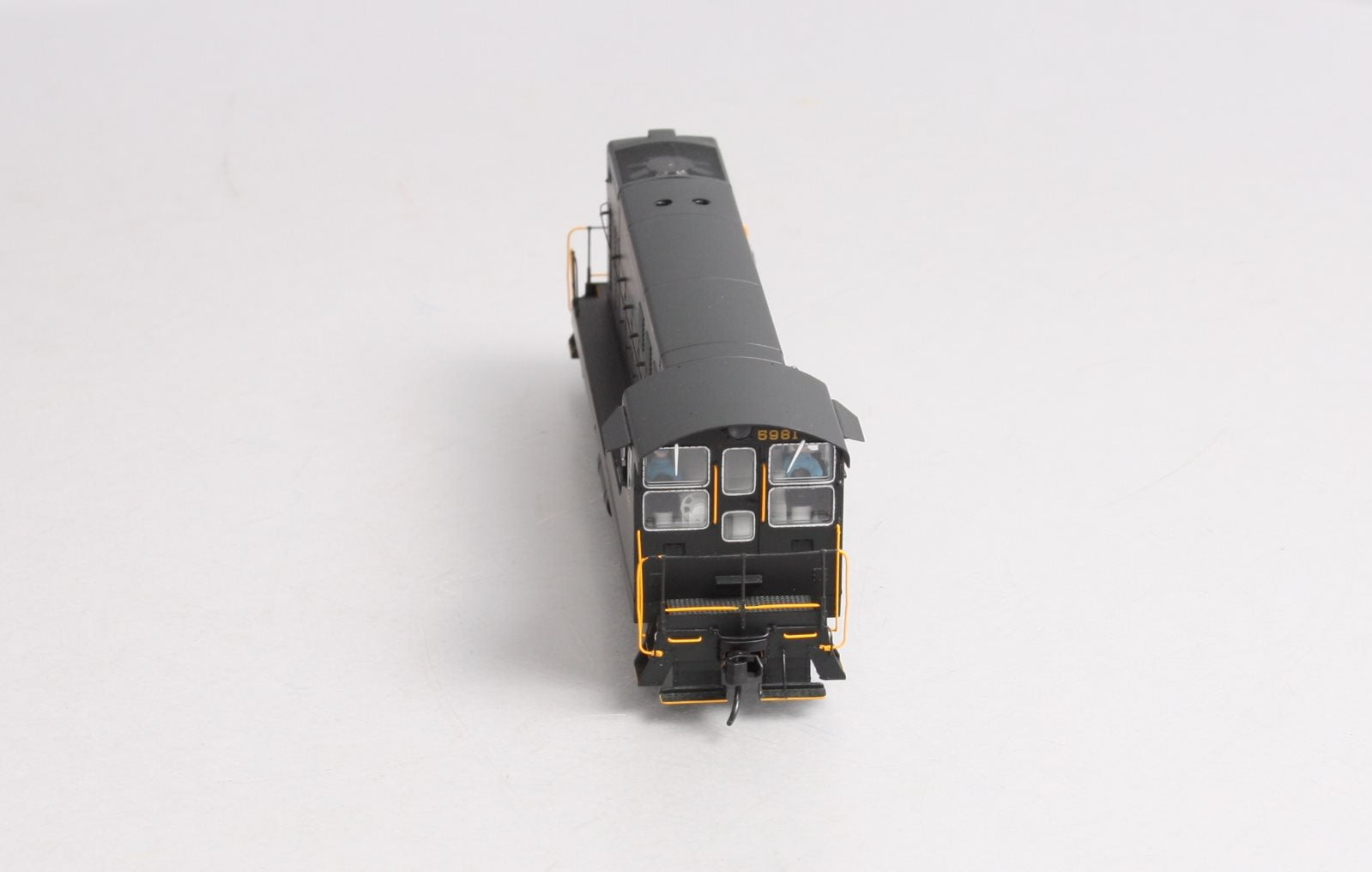 Walthers 920-47831 HO PRR Fairbanks-Morse H10-44 - Standard DC #5981