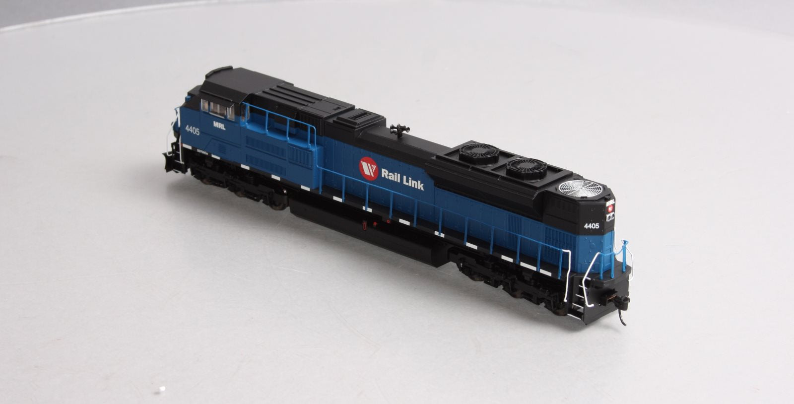 Walthers 910-19830 HO Montana Rail Link EMD SD70ACe w/Sound & DCC #4405
