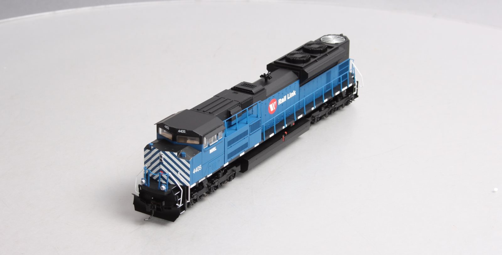 Walthers 910-19830 HO Montana Rail Link EMD SD70ACe w/Sound & DCC #4405
