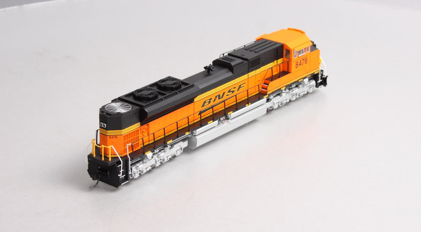 Walthers 910-19828 HO Bur Northern Santa Fe EMD SD70ACe w/Sound & DCC #8476