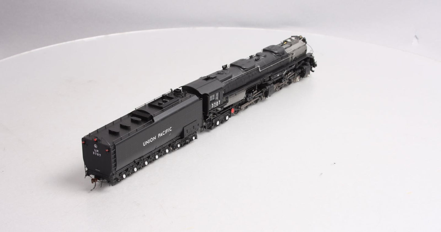 Athearn G97223 HO UP Challenger 4-6-6-4 Steam Locomotive w/DCC & Sound #3707