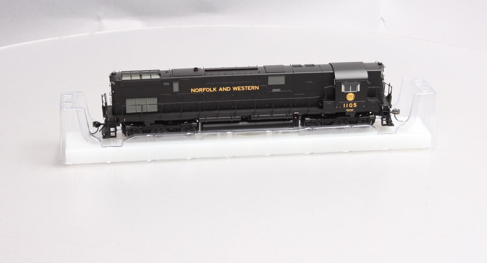 Bowser 24014 HO Norfolk & Western High Hood Black ALCO C-628 #1105
